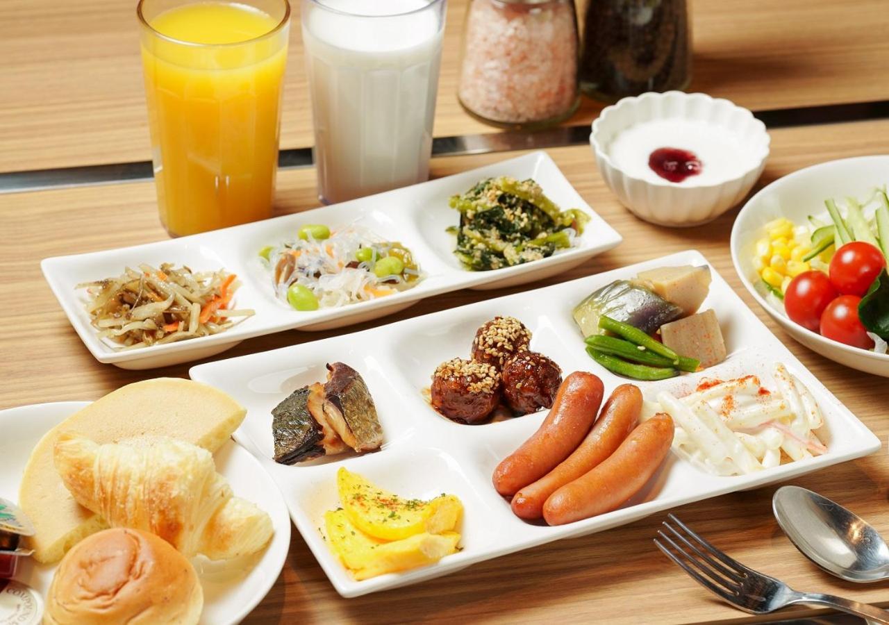 Apa Hotel Nambakita Shinsaibashi Ekimae Osaka Exteriör bild